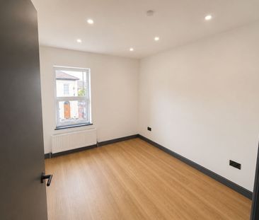 6 Bed Detached House, Clifton Road, L6 - Photo 3