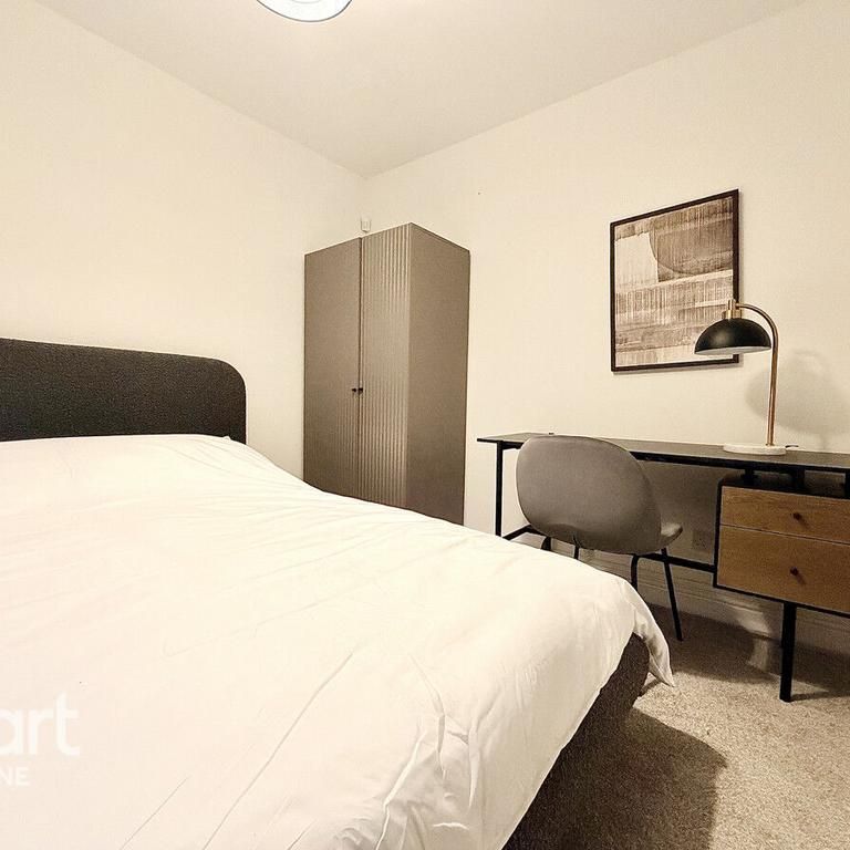 1 bedroom property to rent - Photo 1