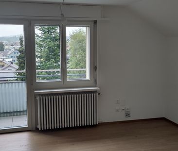 frisch renovierte 2-Zimmer-Dachwohnung - Foto 1