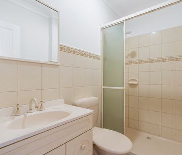 Freshly Refurbished Three-Bedroom Unit - Photo 6