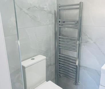 1 bedroom in a house share to rent - Photo 6