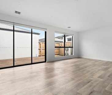 Modern Single-Level Living in a Prime Wollert Location - Photo 2