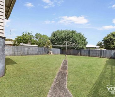 Charming Family Home in Prime South Toowoomba Location - Photo 3