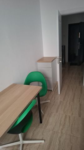 Aparatorii patriei etaj 1 drumul jilavei - Fotografie 2