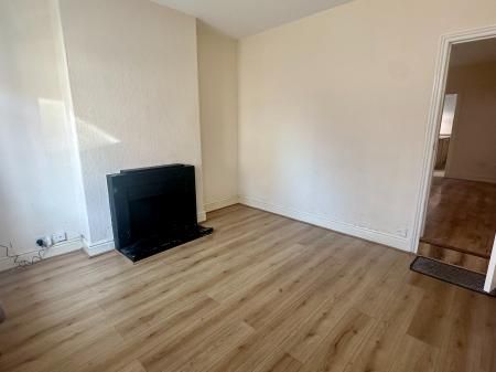 Cross Street, Kettlebrook, Tamworth, B77 - Photo 5