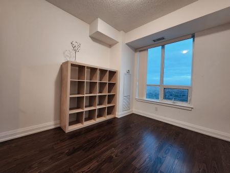 For Lease - 7171 Yonge Street Unit# PH202, Markham, Ontario - Photo 2