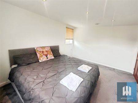 Lynton Avenue, Springwood, Huddersfield, HD1 - Photo 5