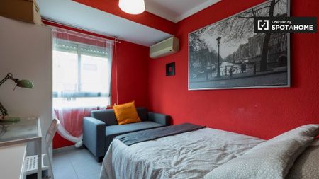 valencia, Valencian Community 46004 - Photo 2