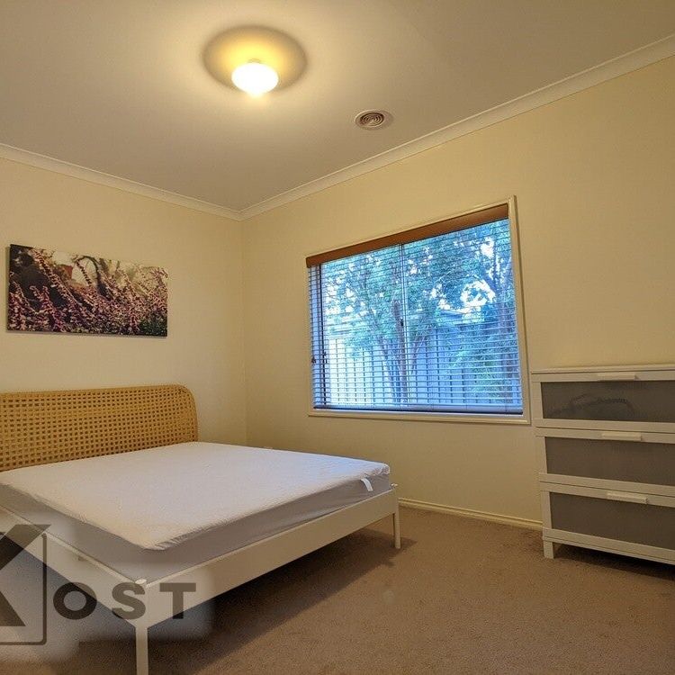 Point Cook - Photo 1