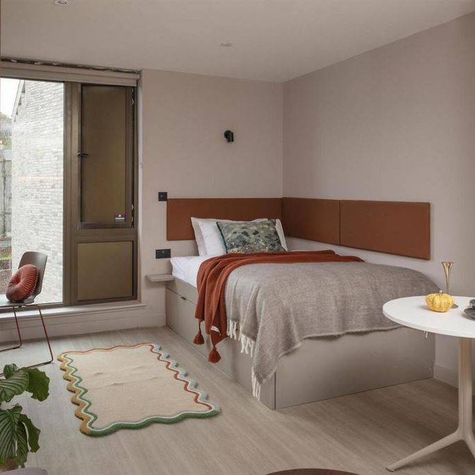 Studio to rent - Photo 1