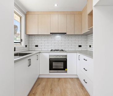 61 Enterprise Way, Woodrising NSW 2284 - House For Rent | Domain - Photo 6