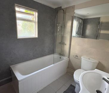 1 bedroom Flat To Let - Photo 6