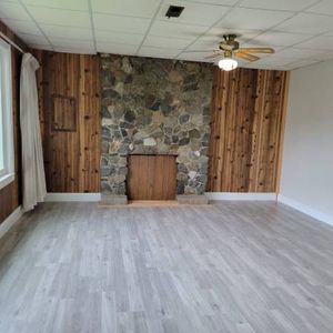 1 Bed Room 1 Bath Basement Suite - Photo 2