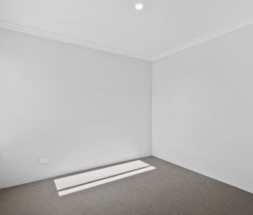 Brand New Coastal Living - Spacious 3 Bedroom, 2 Bathroom Home - Photo 4