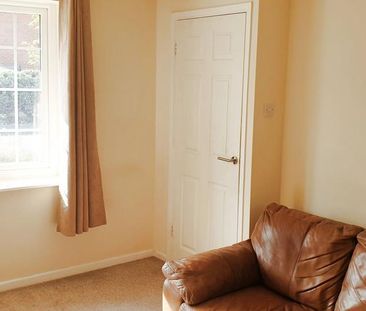 2 bedroom link detached house to rent - Photo 4