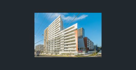 Luxurious Two Bedrooms Apartment In Prime Location For Lease!! - Photo 3