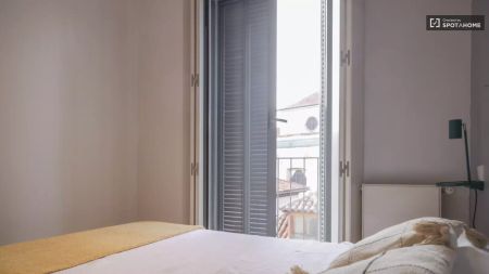 2-bedroom apartment for rent in Madrid center - Photo 2