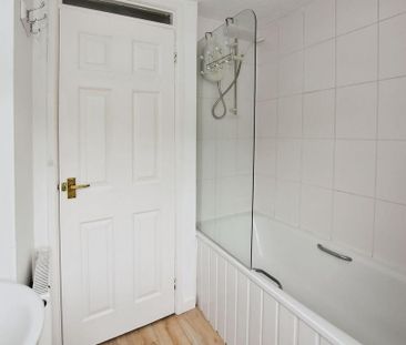 2 bedroom terraced house to rent - Photo 6