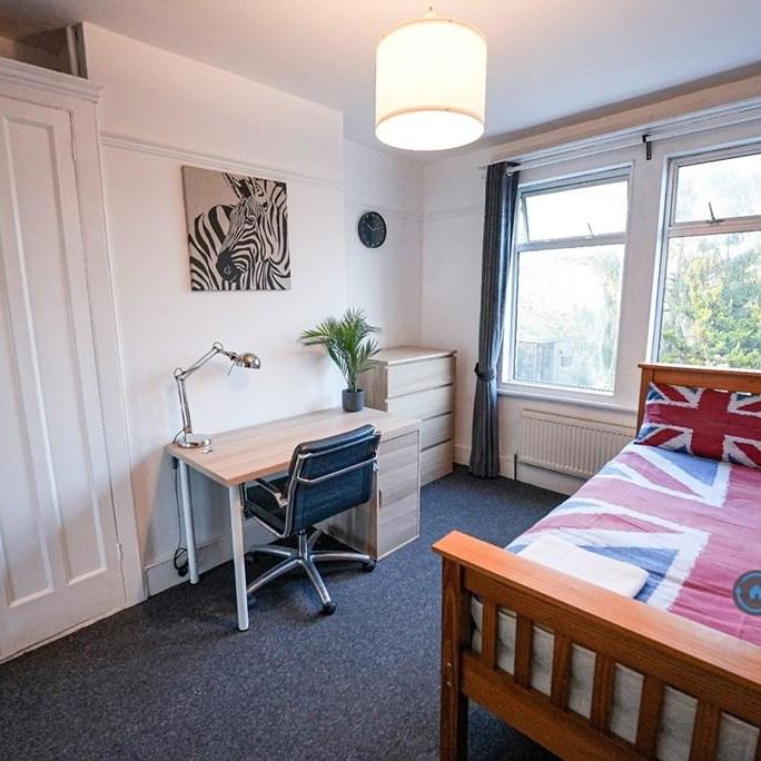 1 bedroom in a house share to rent - Photo 1