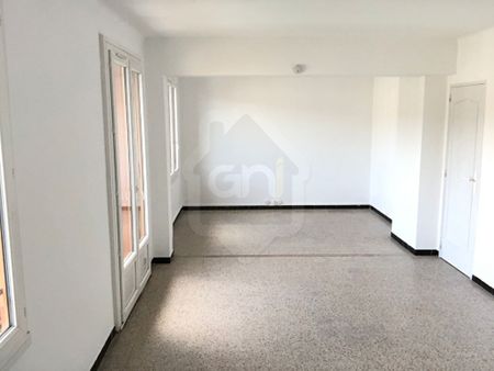 A LOUER Appartement T4 Résidence NOGENT à Orange avec cave et parking, - Photo 2