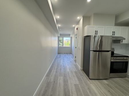 For Lease - 1184 Queen Street Unit# 2, Toronto, Ontario - Photo 2