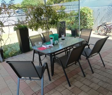 Rosewater - Photo 4