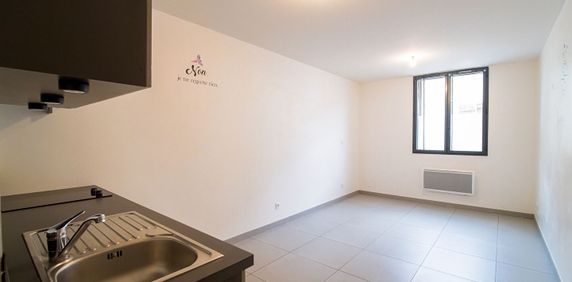 Location Appartement 1 pièce 22m² - Photo 2