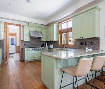 For Lease - 106 Manitou Court, Blue Mountains, Ontario - Photo 3