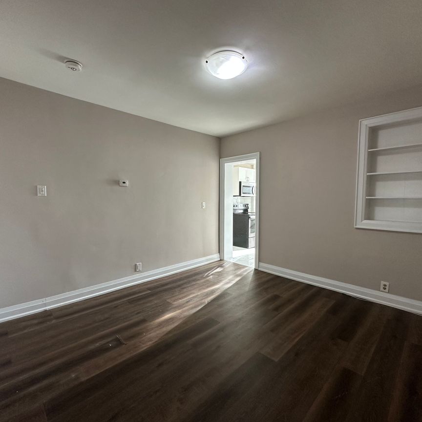 For Lease - 104 Rosslyn Avenue Unit# 1, Hamilton, Ontario - Photo 1