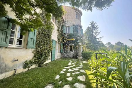 SAINT MARTIN DE PEILLE : VILLA MEUBLEE AVEC PISCINE ET TERRAIN - Photo 2