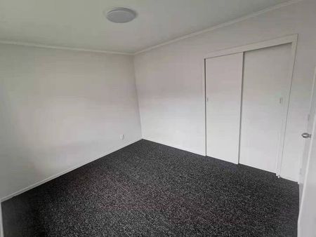 Westlake school zone 2 bedroom unit Glenfield - Photo 5