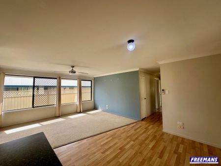 Neat & Low-Maintenance 3 Bedroom Home - Photo 5