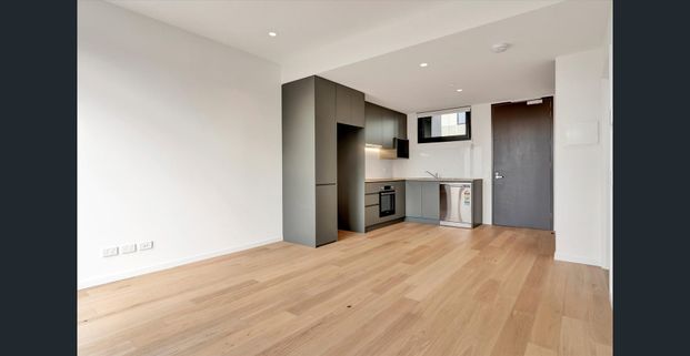 Sleek & Stylish 1-Bedroom Apartment in Prime Prahran Location - Photo 1