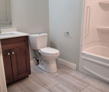 For Lease - 67 Minto Street Unit# 102, Port Colborne, Ontario - Photo 6