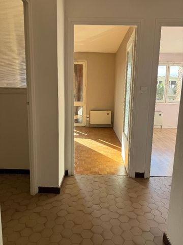 Location Appartement 2 pièces 41m² VILLEURBANNE 69100 - Photo 3