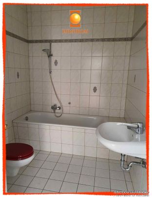 2-Zimmer-Wohnung mit EINBAUKÜCHE (Aufpreis) zu vermieten! - Photo 1