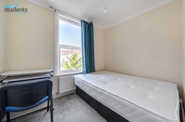 5 bedroom house to rent - Photo 1