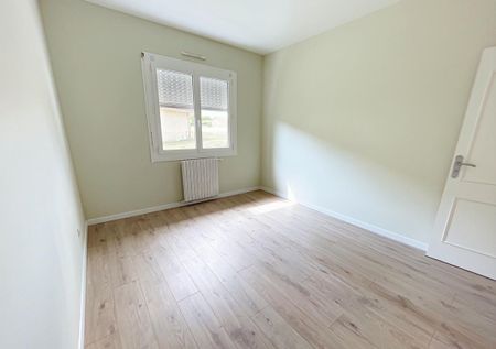 Location Maison 4 pièces 104m² ST ANDRE DE CUBZAC 33240 - Photo 2