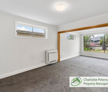 Spacious Family Home with Views in Convenient Lutana - Photo 2