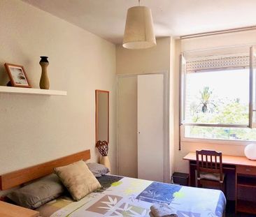 Avinguda del Paraŀlel, Barcelona, Catalonia - Photo 5