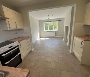 A well presented semi-detached three bedroom property, modern open ... - Photo 6