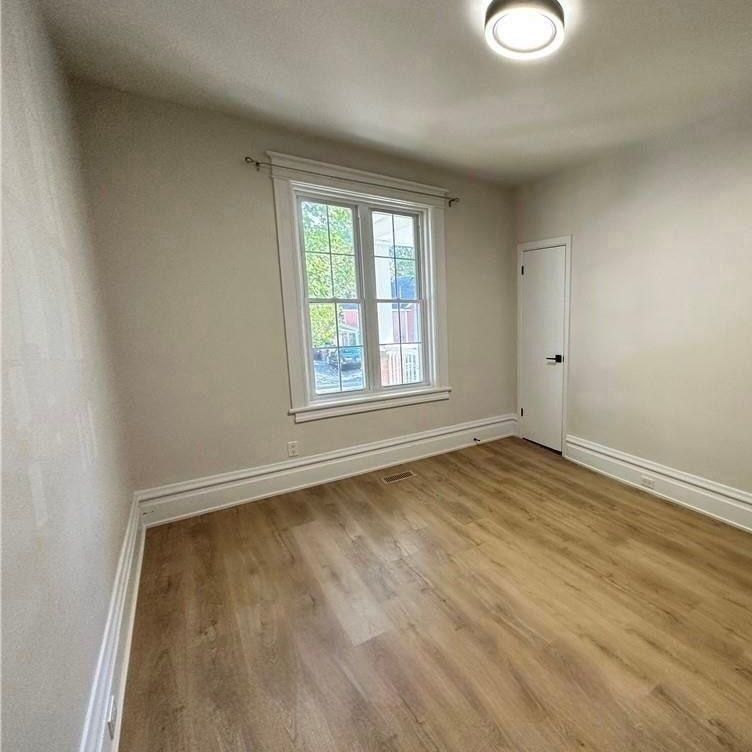 For Lease - 162 IVY Crescent Unit# 3, New Edinburgh - Lindenlea, Ontario - Photo 1