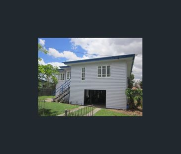 115 Borden Street, Sherwood, Qld 4075 - Photo 2