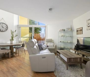 New York–Style Loft Apartment - Photo 1