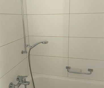 Weitblick mit Ihrer neuen Single-Wohnung - Seesicht vom Balkon, neu... - Photo 3