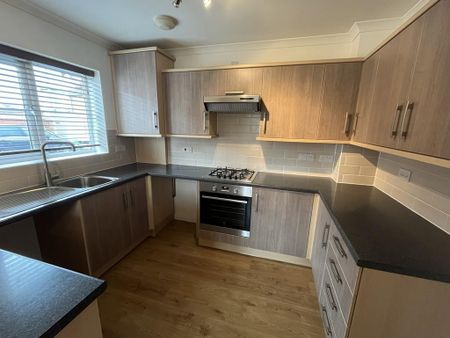 3 bedroom end of terrace house to rent - Photo 5