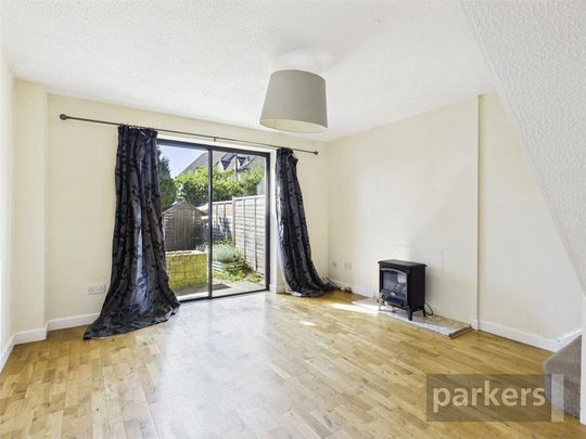 3 bedroom terraced house to rent - Photo 1