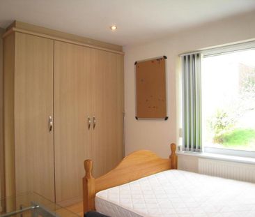 4 bedroom terraced house to rent - Photo 5