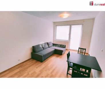 Světlý byt 1+kk (31 m - Photo 2