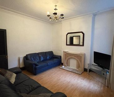 4 bedroom private hall to rent - Photo 4